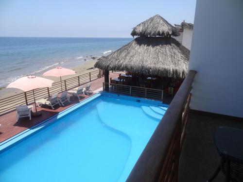HOTEL DE PLAYA AKAS Y APARTAMENTOS PUNTA SAL - TUMBES