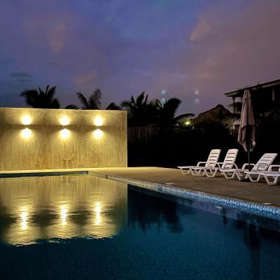 HOTEL DE PLAYA AKAS Y APARTAMENTOS PUNTA SAL - TUMBES
