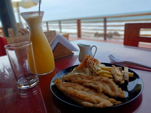 HOTEL DE PLAYA AKAS Y APARTAMENTOS PUNTA SAL - TUMBES