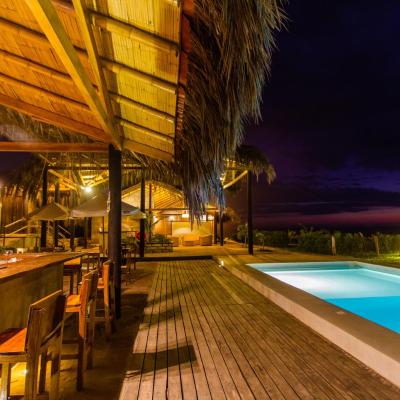 HOTEL DE PLAYA AKAS Y APARTAMENTOS PUNTA SAL - TUMBES