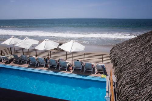 HOTEL DE PLAYA AKAS Y APARTAMENTOS PUNTA SAL - TUMBES