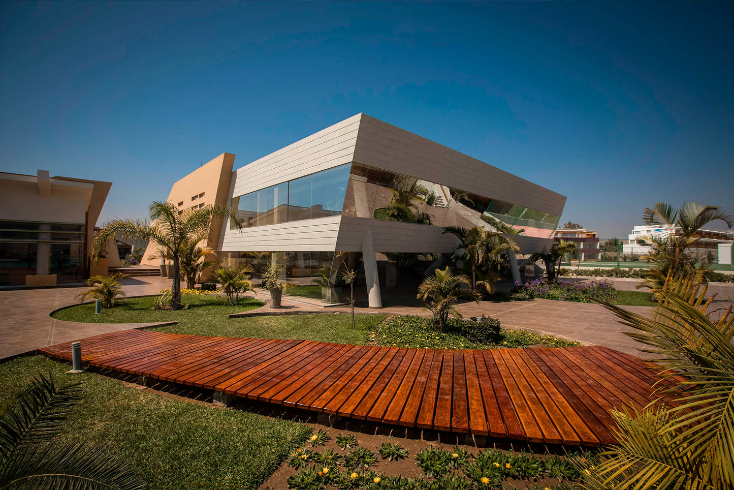 HOTEL COSTERO RESTAURANT ARANWA PARACAS RESORT & SPA EL CHACO - PARACAS