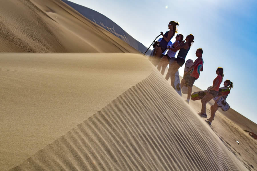 TOUR BUGGUIES Y SANDBOARDING DUNAS DE HUACACHINA