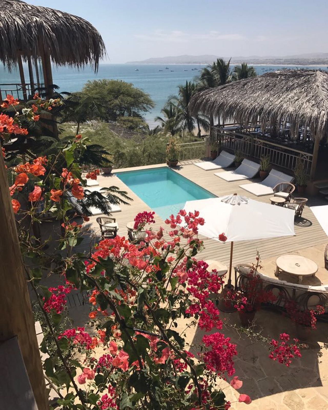CASA DE PLAYA EL NAVEGANTE CON PISCINA PRIVADA EN PUNTA VELERO, ORGANOS