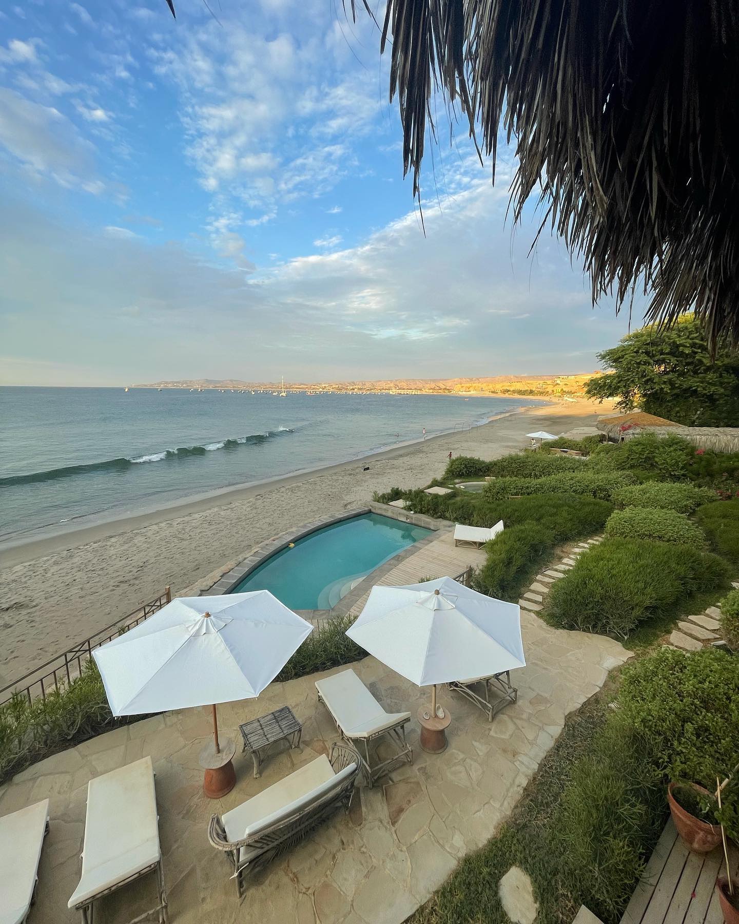 CASA DE PLAYA EL NAVEGANTE CON PISCINA PRIVADA EN PUNTA VELERO, ORGANOS