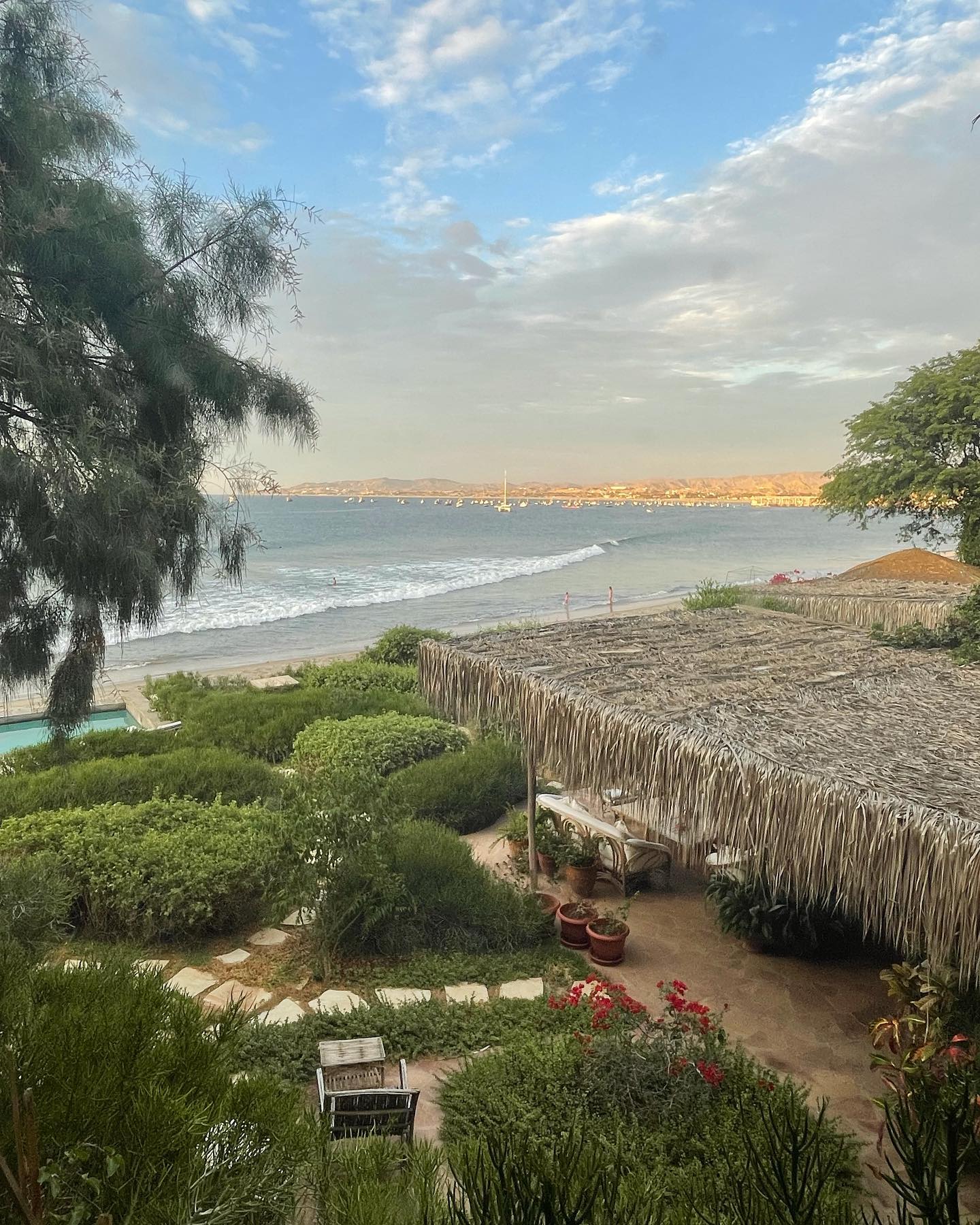 CASA DE PLAYA EL NAVEGANTE CON PISCINA PRIVADA EN PUNTA VELERO, ORGANOS