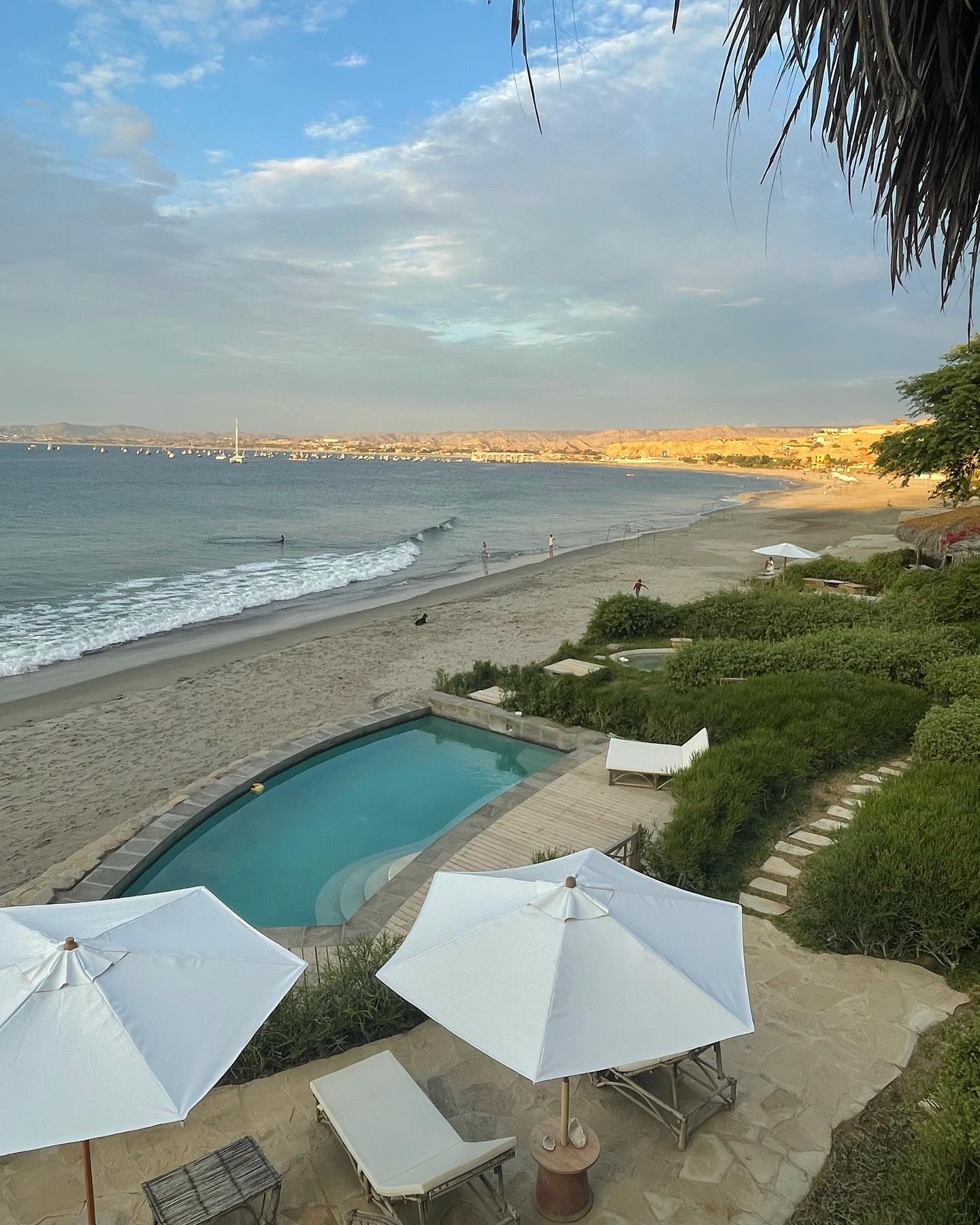 CASA DE PLAYA EL NAVEGANTE CON PISCINA PRIVADA EN PUNTA VELERO, ORGANOS