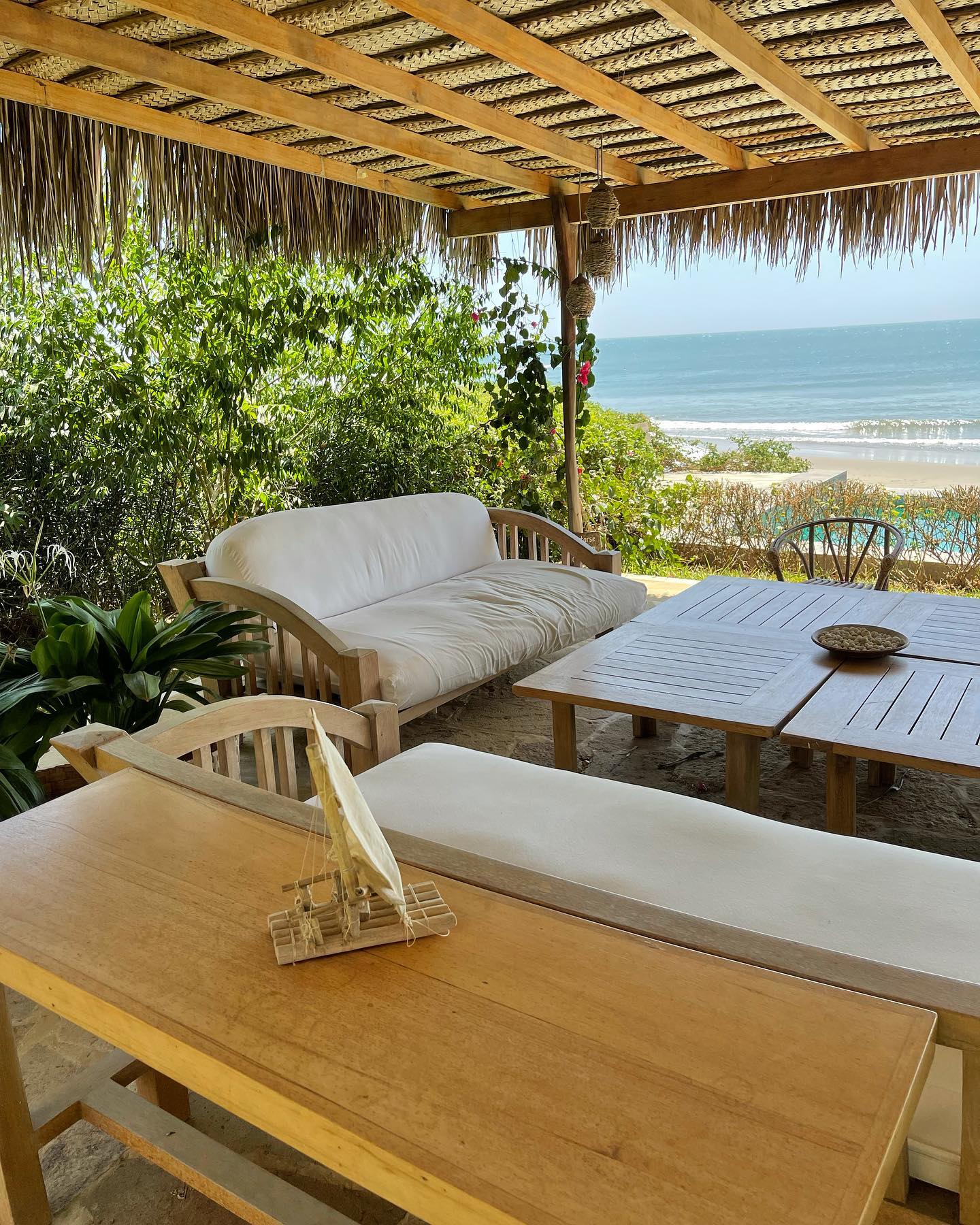 CASA DE PLAYA EL NAVEGANTE CON PISCINA PRIVADA EN PUNTA VELERO, ORGANOS