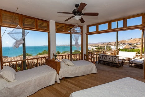 CASA DE PLAYA EL NAVEGANTE CON PISCINA PRIVADA EN PUNTA VELERO, ORGANOS