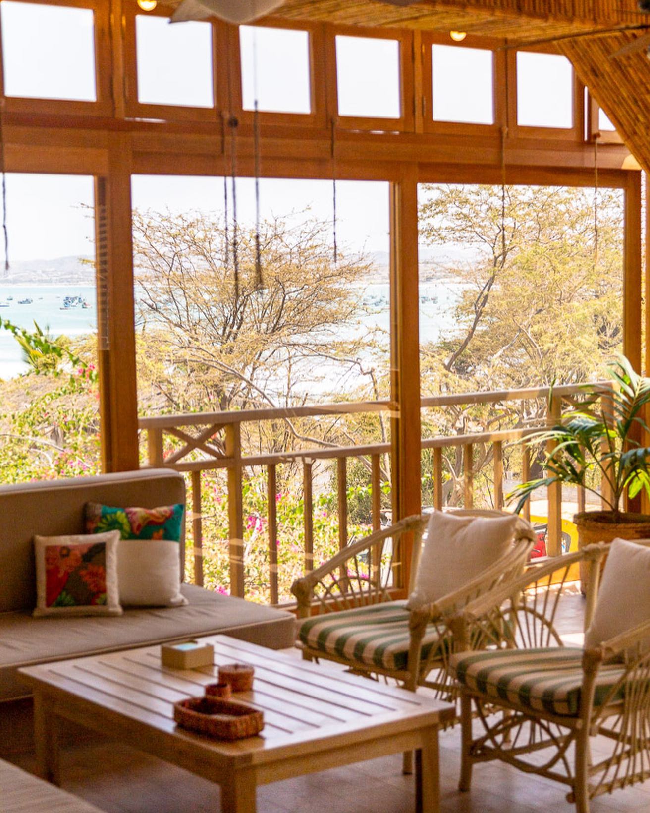 CASA DE PLAYA EL NAVEGANTE CON PISCINA PRIVADA EN PUNTA VELERO, ORGANOS