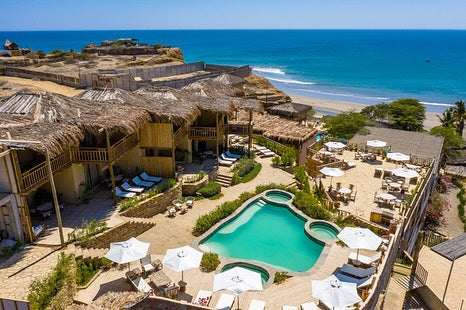 CASA DE PLAYA EL NAVEGANTE CON PISCINA PRIVADA EN PUNTA VELERO, ORGANOS