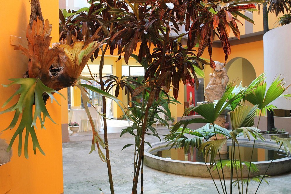 GRAN BOMBONAJE RIOJA HOTEL