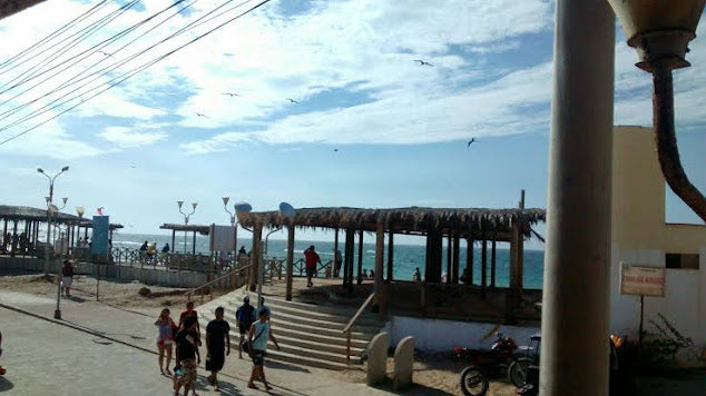 HOSPEDAJE CALIFORNIA BEACH CON PISCINA Y RESTAURANTE VISTA AL MAR EN MÁNCORA