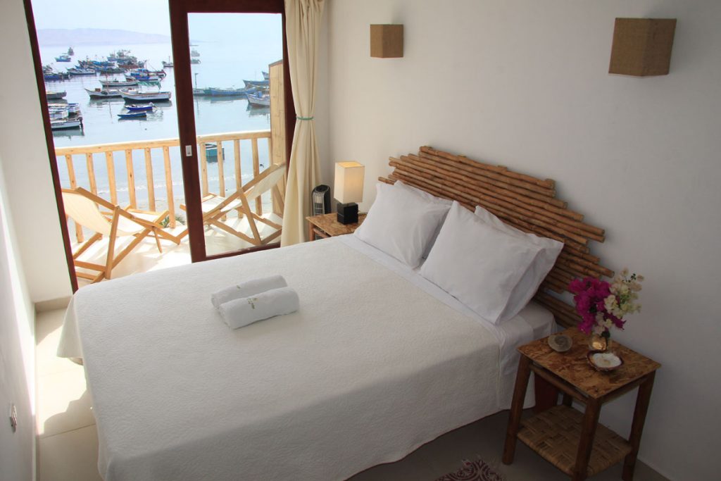 HOTEL DE PLAYA BAMBOO LODGE PARACAS EL CHACO - PARACAS
