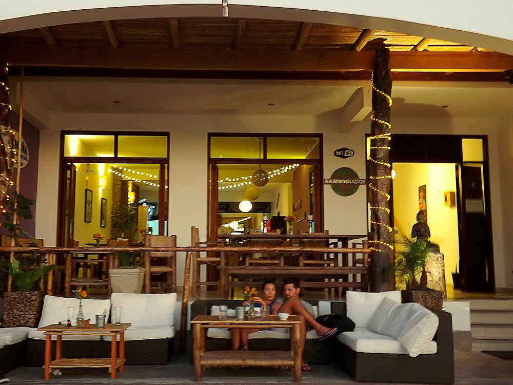 HOTEL DE PLAYA BAMBOO LODGE PARACAS EL CHACO - PARACAS