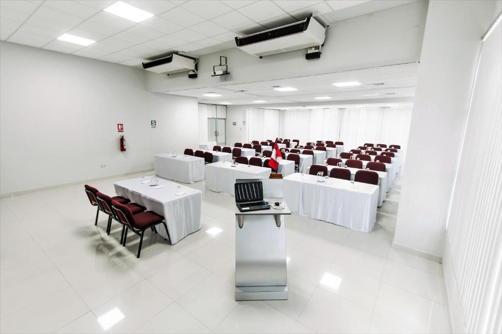 HOTEL CUMBAZA & CONVENCIONES TARAPOTO - SAN MARTIN