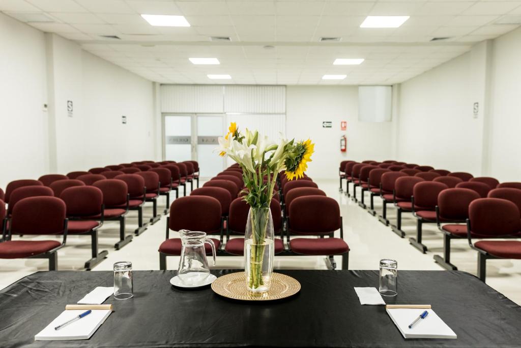 HOTEL CUMBAZA & CONVENCIONES TARAPOTO - SAN MARTIN
