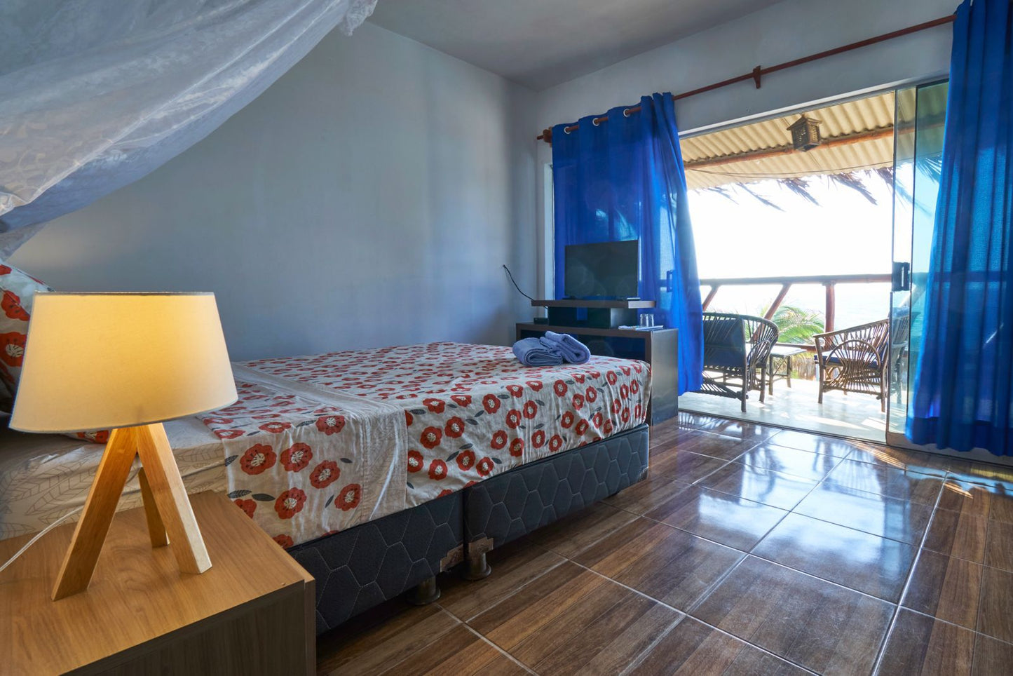 HOSPEDAJE BLUE OCEAN CON PISCINA Y RESTAURANTE VISTA AL MAR EN MANCORA