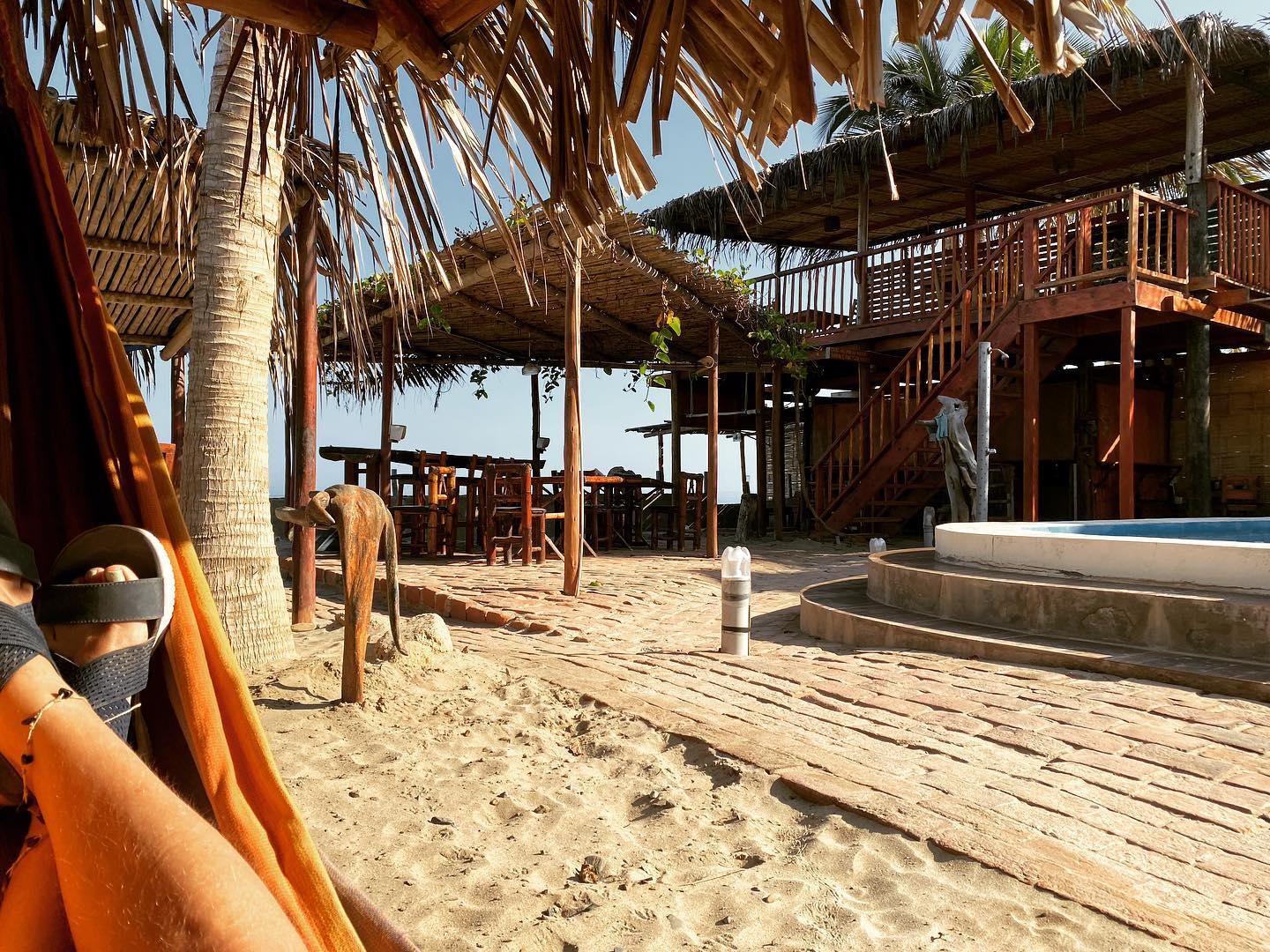 HOSPEDAJE BLUE OCEAN CON PISCINA Y RESTAURANTE VISTA AL MAR EN MANCORA