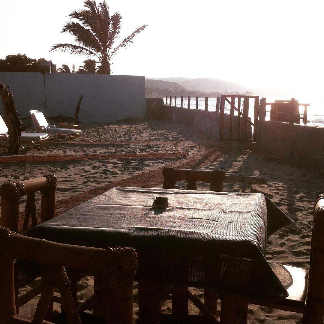 HOSPEDAJE BLUE OCEAN CON PISCINA Y RESTAURANTE VISTA AL MAR EN MANCORA