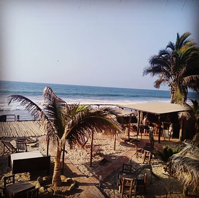 HOSPEDAJE BLUE OCEAN CON PISCINA Y RESTAURANTE VISTA AL MAR EN MANCORA