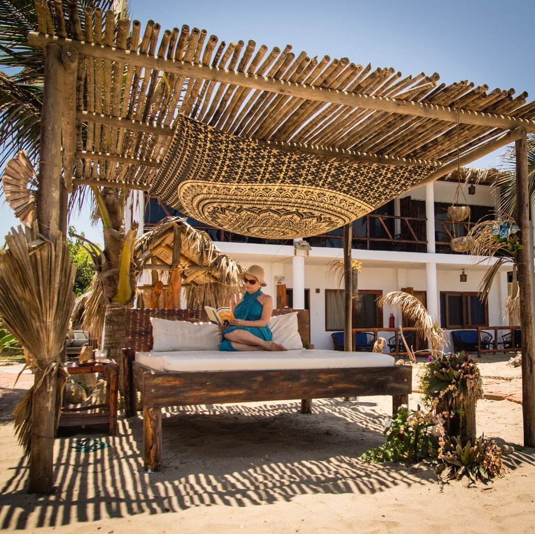 HOSPEDAJE BLUE OCEAN CON PISCINA Y RESTAURANTE VISTA AL MAR EN MANCORA