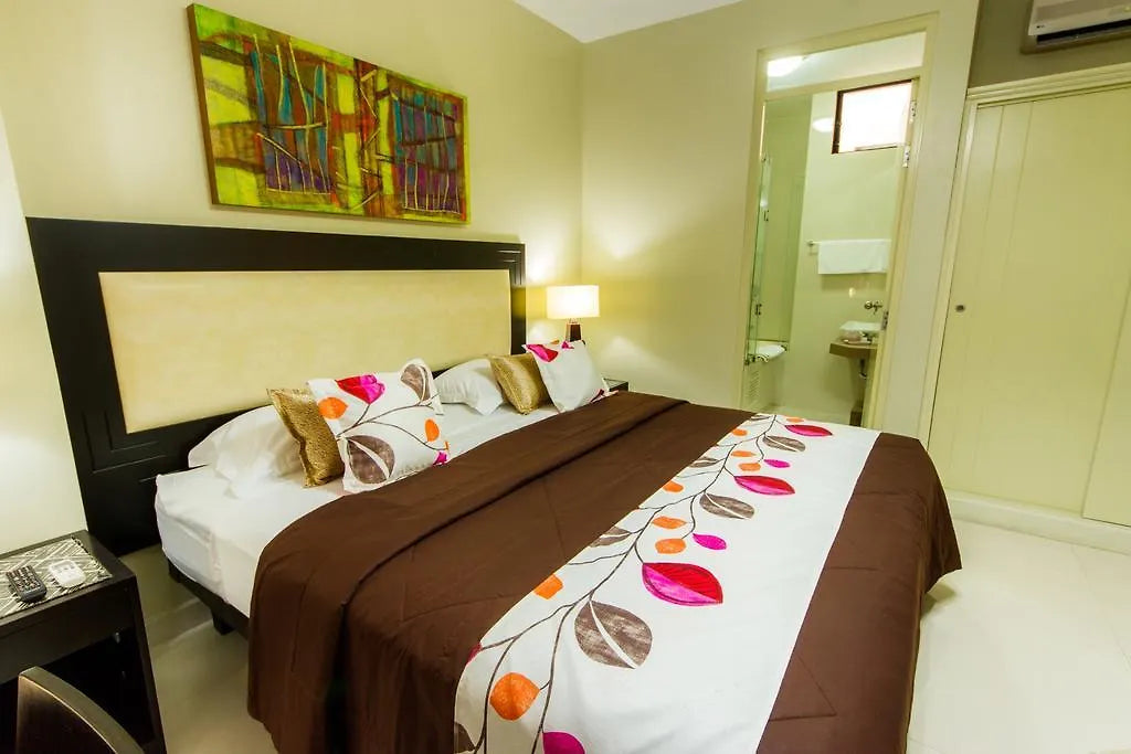HOTEL EL PRINCIPE PIURA PERU