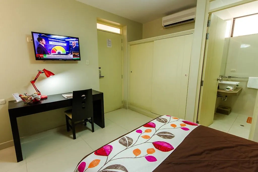 HOTEL EL PRINCIPE PIURA PERU