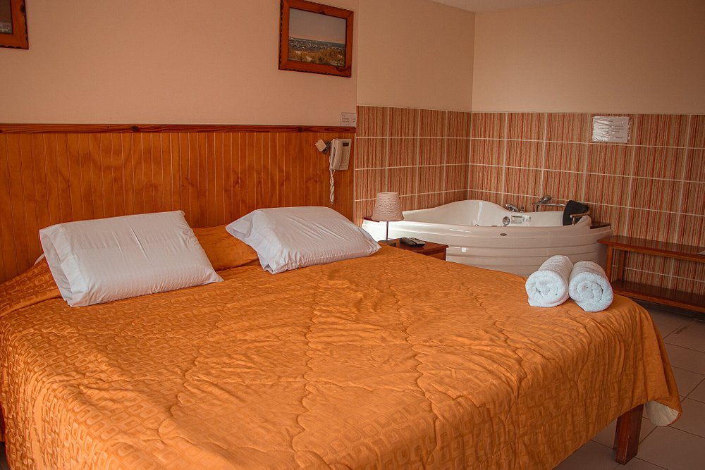 HOTEL EMANCIPADOR PARACAS - ICA