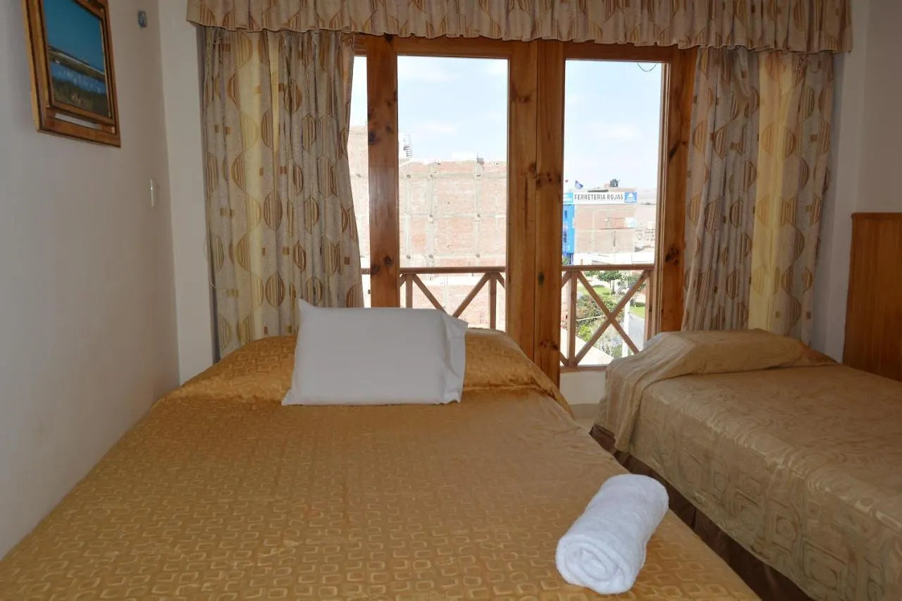 HOTEL LOS FLAMENCOS PARACAS PERÚ