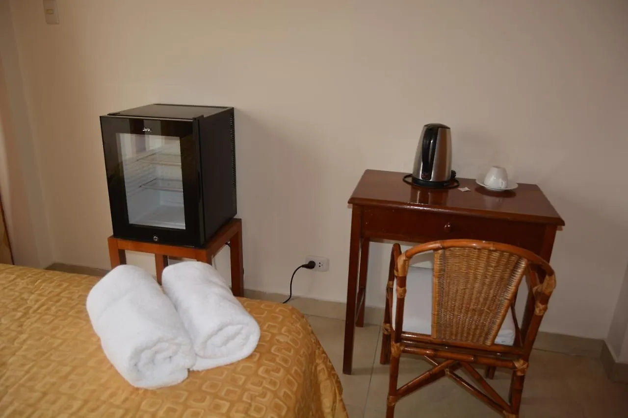 HOTEL LOS FLAMENCOS PARACAS PERÚ