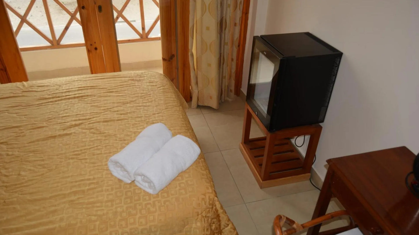 HOTEL LOS FLAMENCOS PARACAS PERÚ