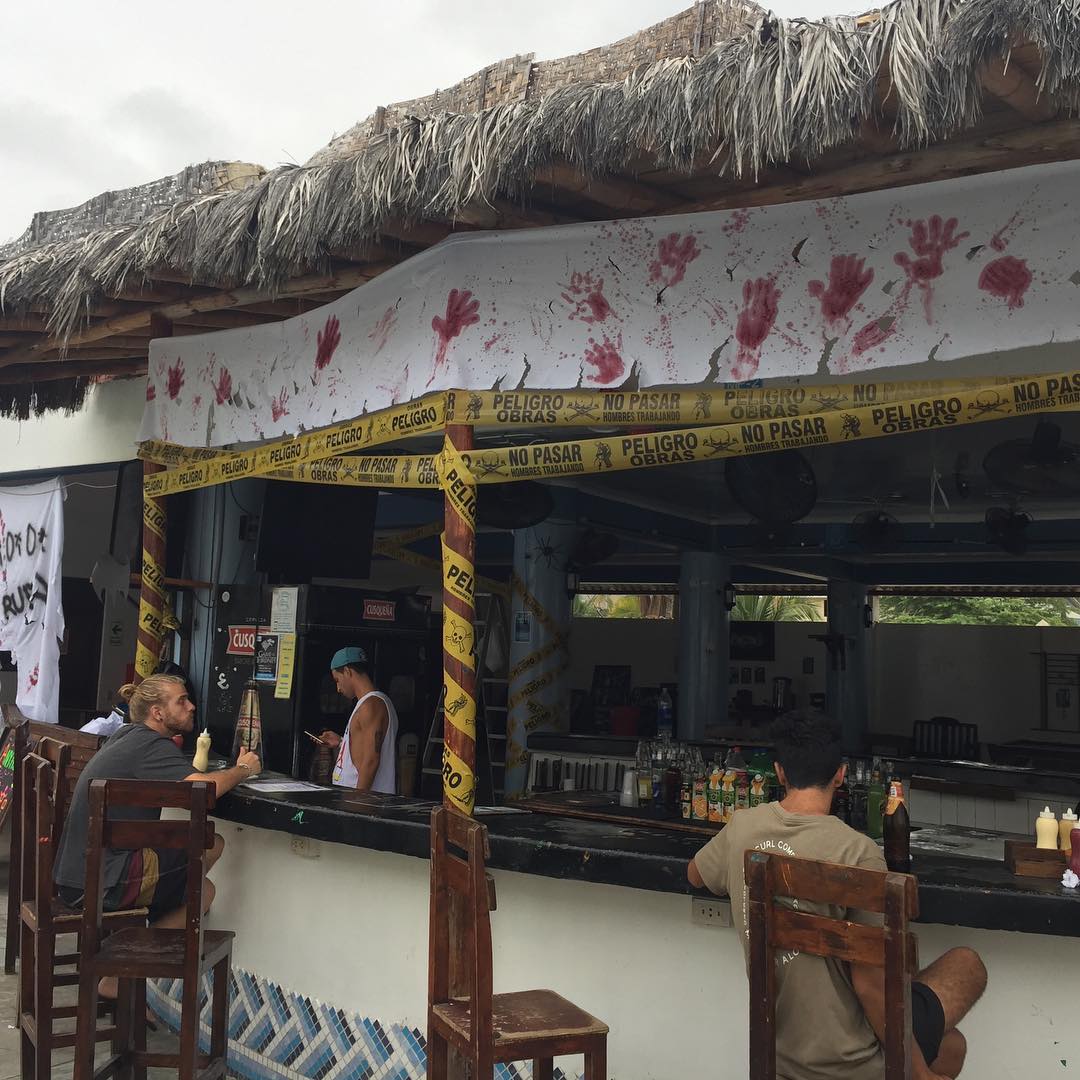 洛基德爾馬海灘飯店,設有游泳池,可直接通往曼科拉海