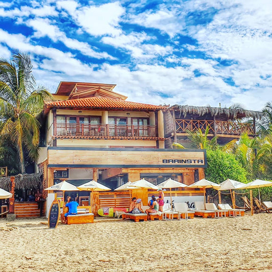 HOTEL DE PLAYA DON GIOVANNI CON PISCINA Y RESTAURANTE EN MÁNCORA