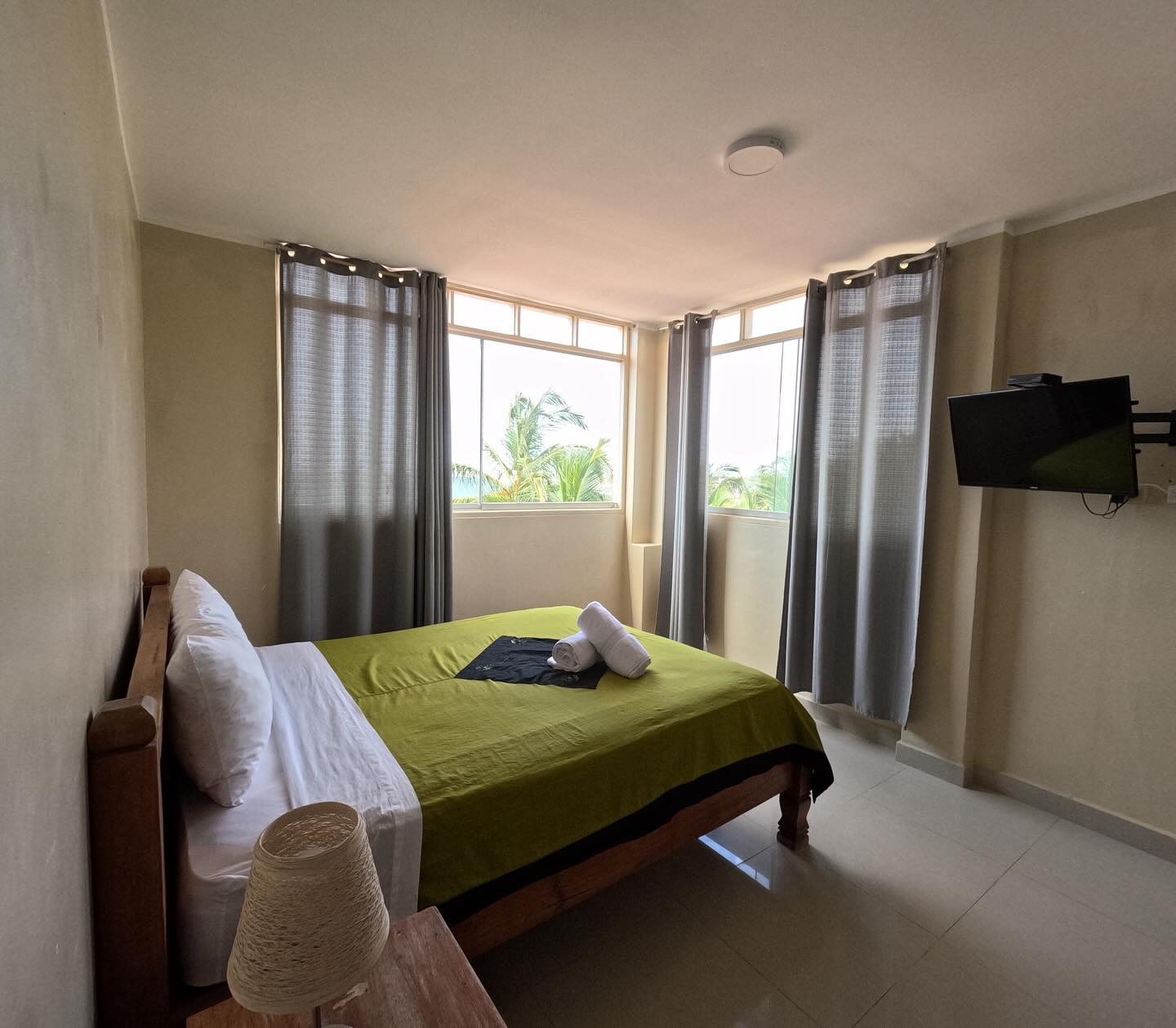 HOTEL DE PLAYA DON GIOVANNI CON PISCINA Y RESTAURANTE EN MÁNCORA