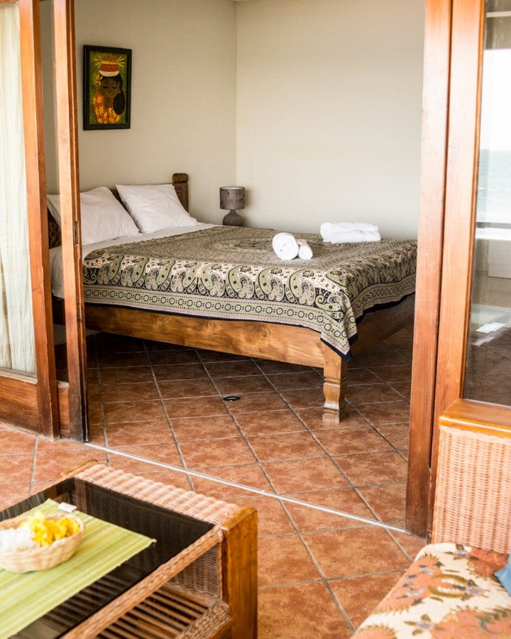 HOTEL DE PLAYA DON GIOVANNI CON PISCINA Y RESTAURANTE EN MÁNCORA