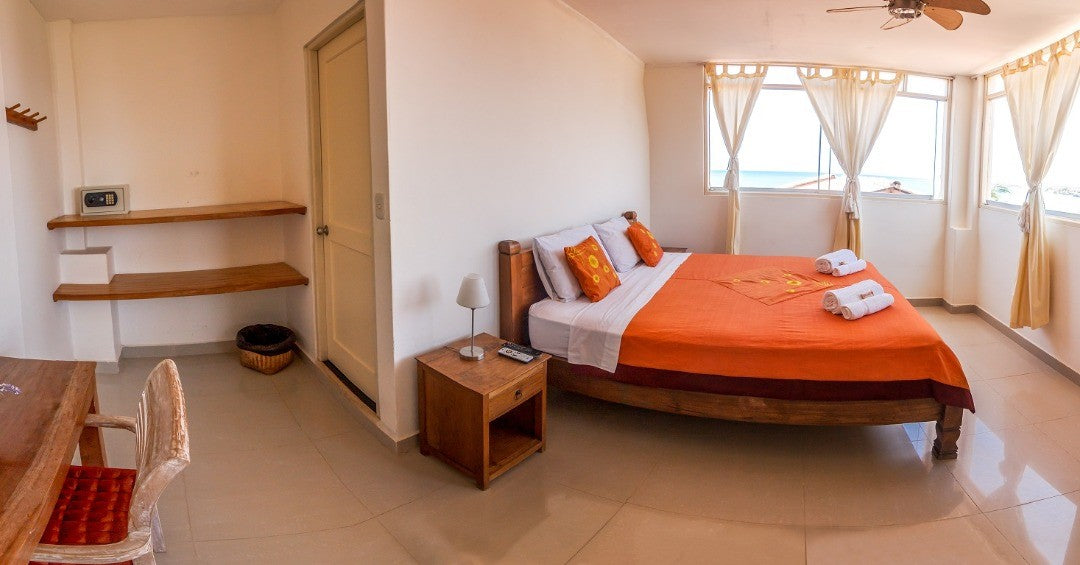 HOTEL DE PLAYA DON GIOVANNI CON PISCINA Y RESTAURANTE EN MÁNCORA
