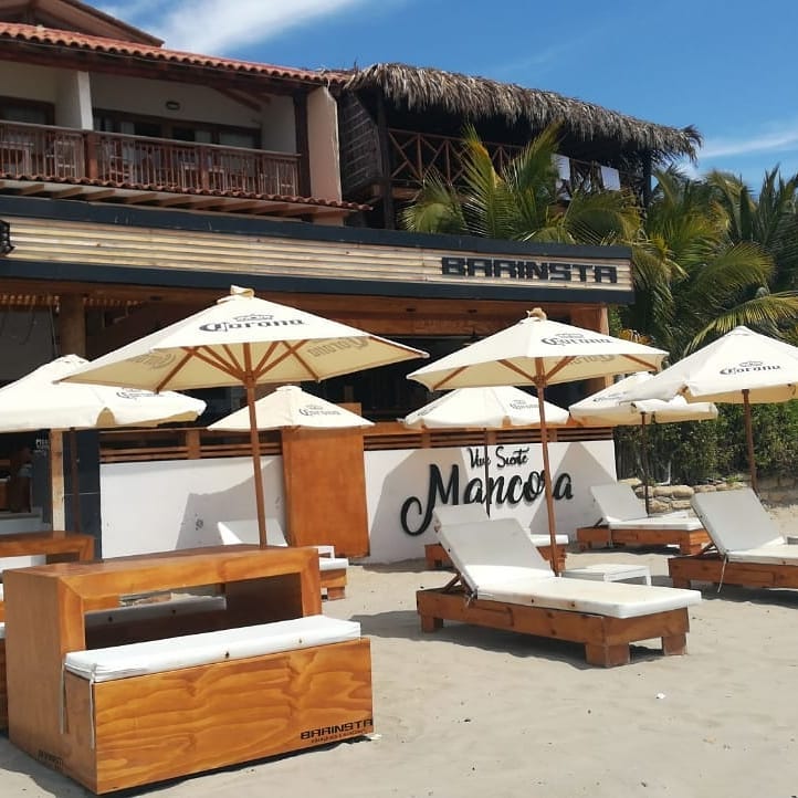 HOTEL DE PLAYA DON GIOVANNI CON PISCINA Y RESTAURANTE EN MÁNCORA