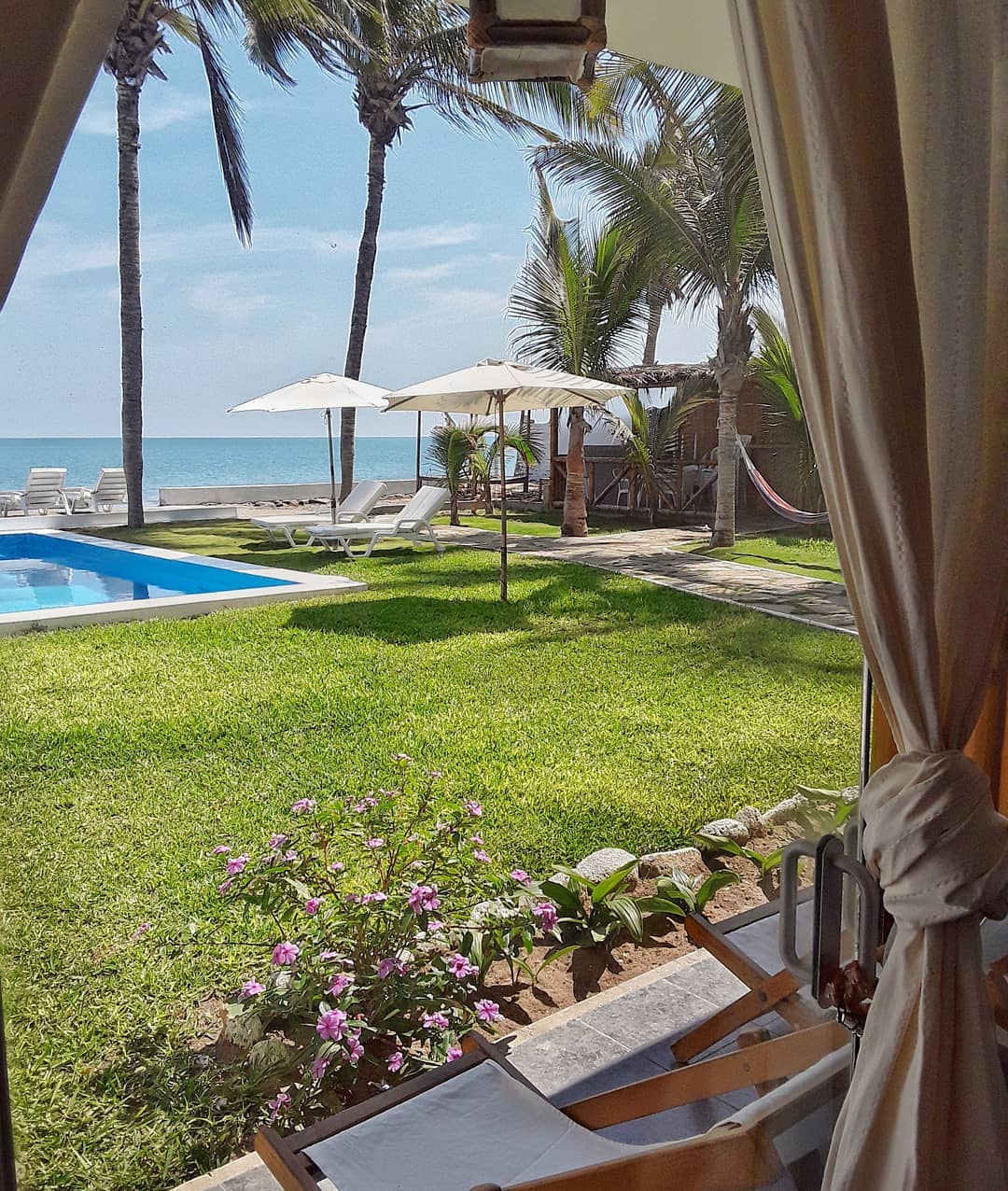 MANCORA BAY BEACH HOTEL WITH POOL AND RESTAURANT