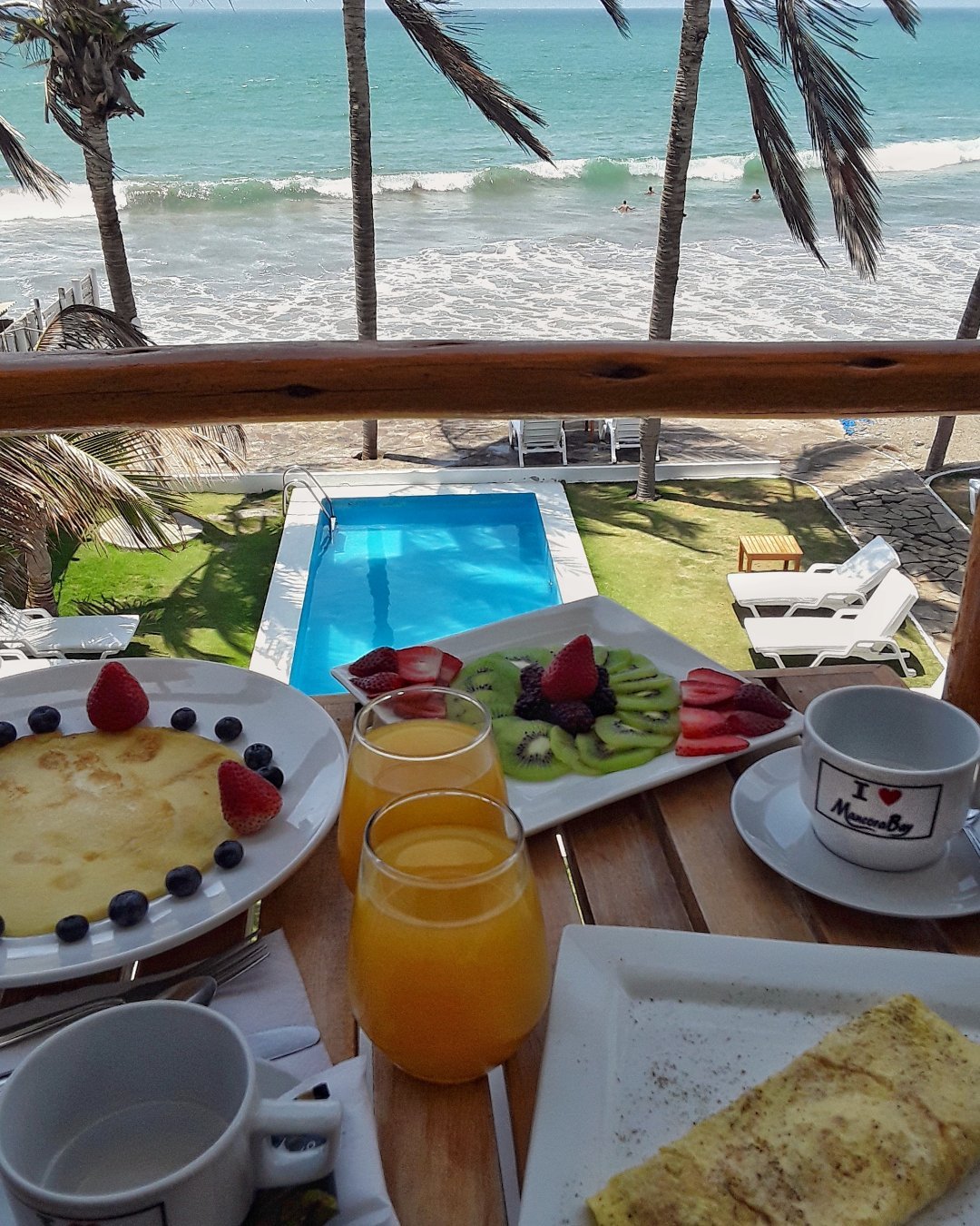 MANCORA BAY BEACH HOTEL WITH POOL AND RESTAURANT