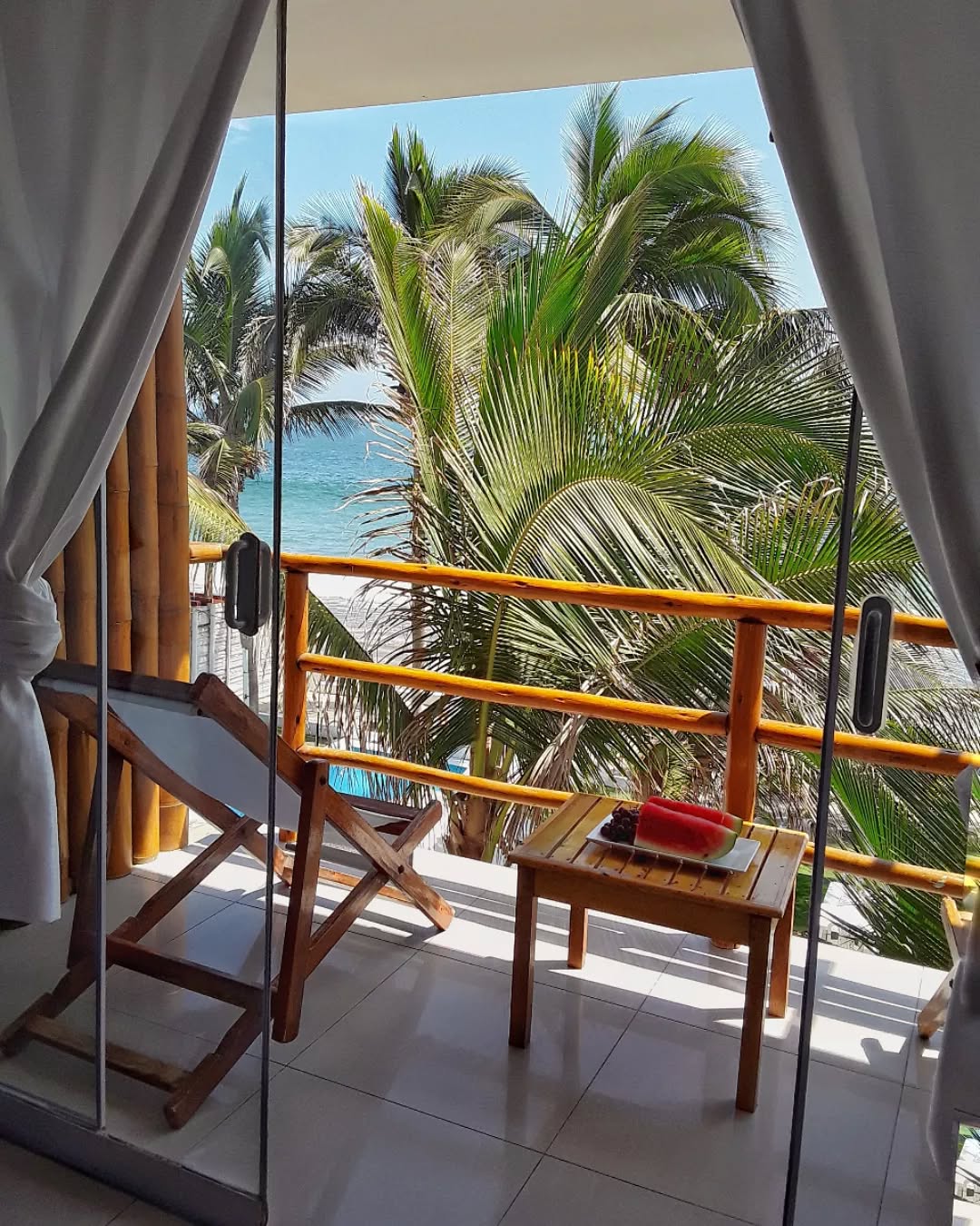 MANCORA BAY BEACH HOTEL WITH POOL AND RESTAURANT