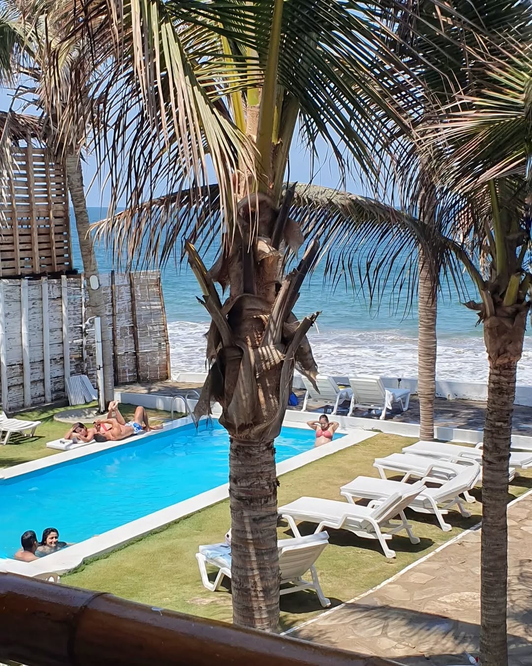 MANCORA BAY BEACH HOTEL WITH POOL AND RESTAURANT
