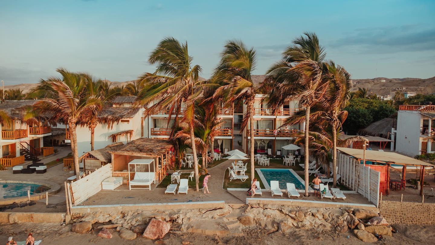 MANCORA BAY BEACH HOTEL WITH POOL AND RESTAURANT