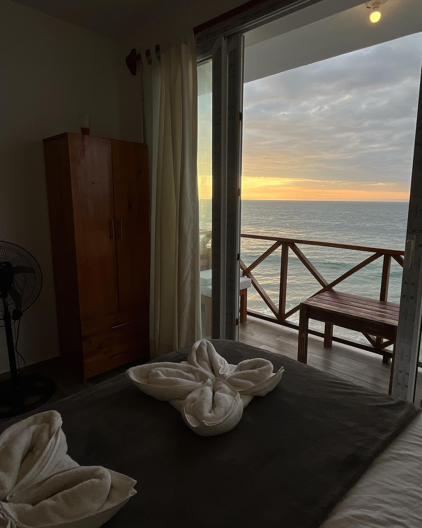 HOTEL DE PLAYA COSTA BLANCA CON PISCINA Y RESTAURANTE EN VICHAYITO