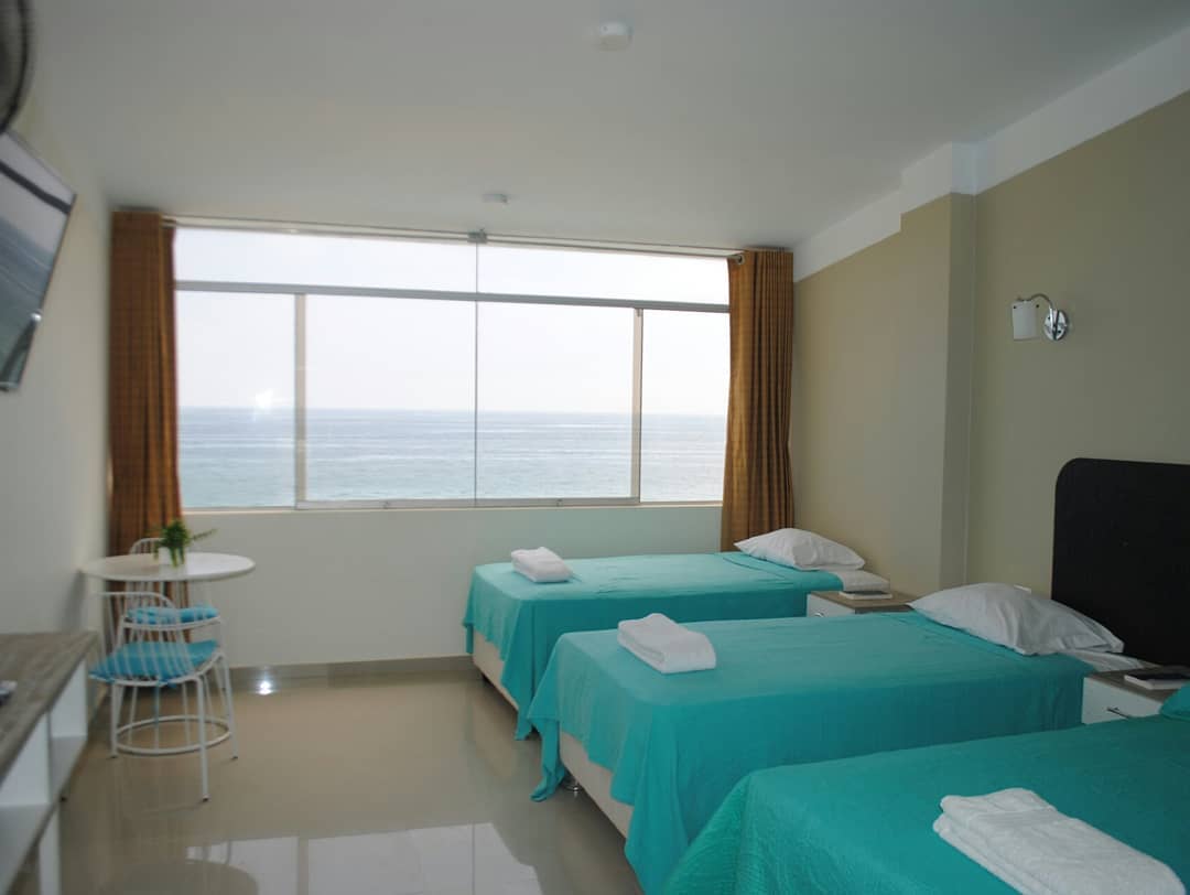 HOTEL PUERTO VARAS CANOAS DE PUNTA SAL - TUMBES