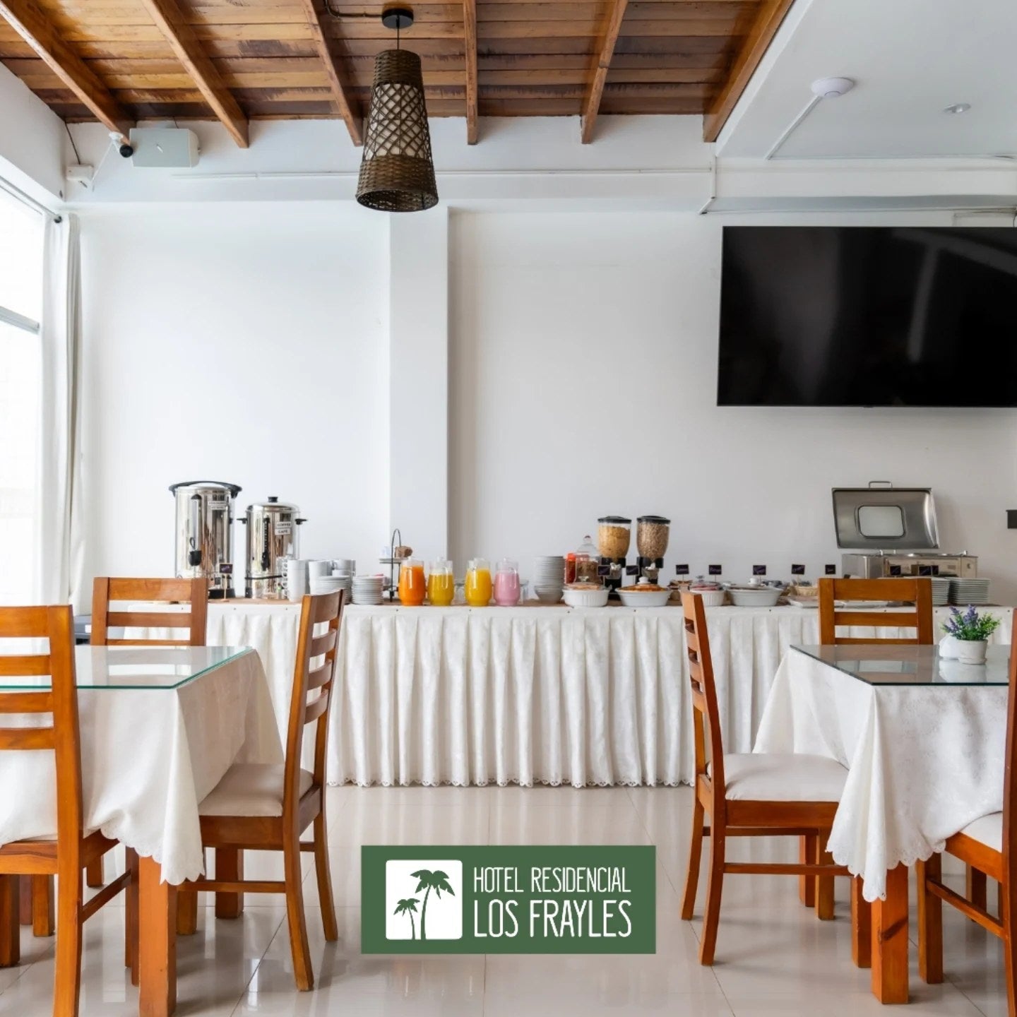 HOTEL RESIDENCIAL LOS FRAYLES PARACAS ICA