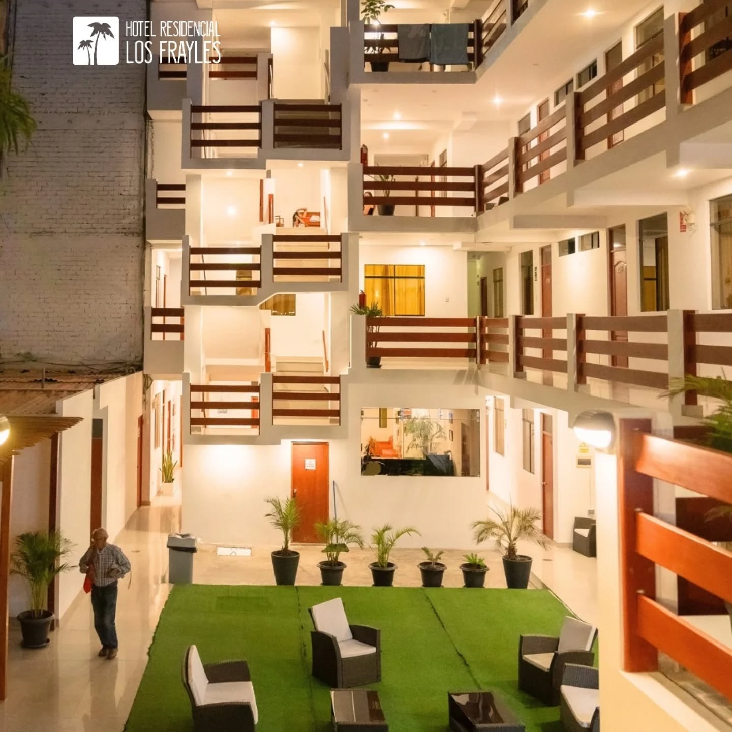 HOTEL RESIDENCIAL LOS FRAYLES PARACAS ICA