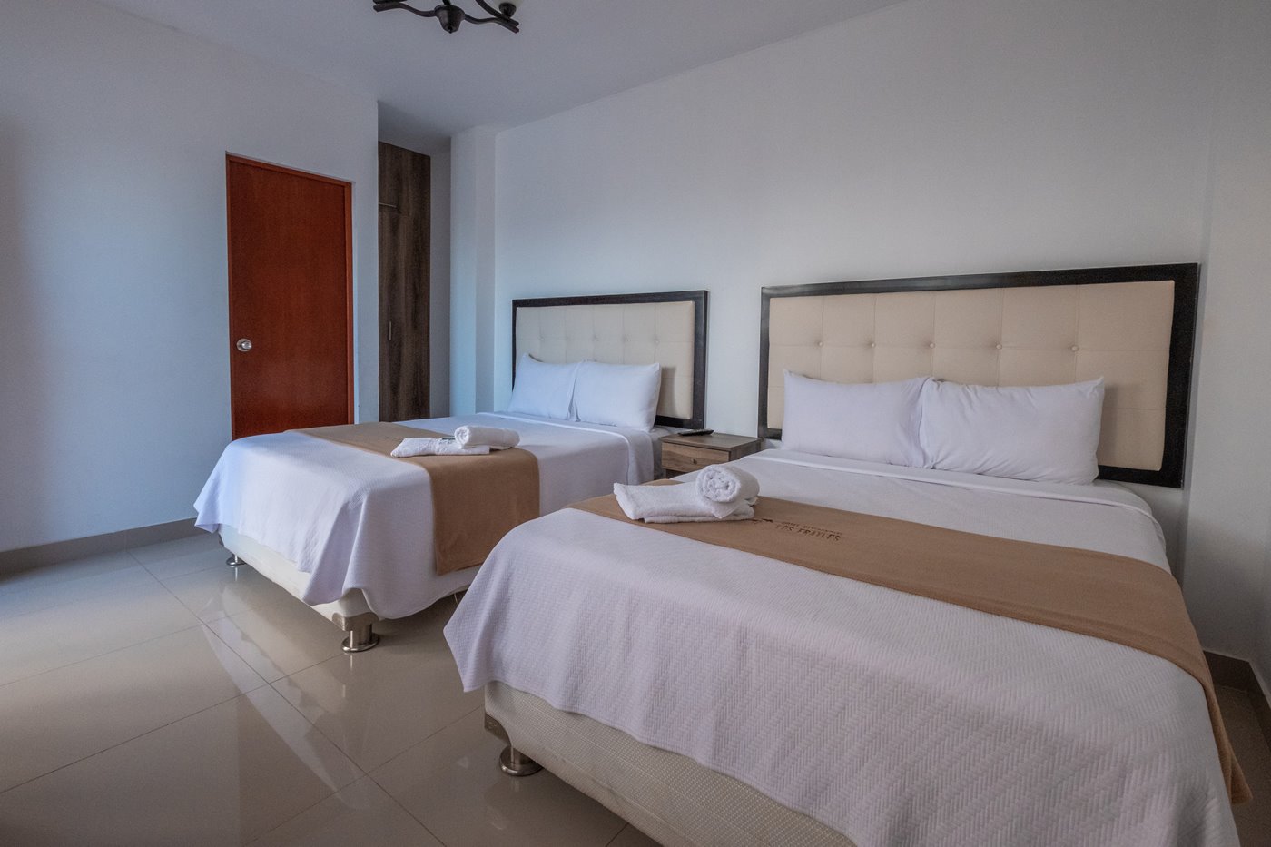 HOTEL RESIDENCIAL LOS FRAYLES PARACAS ICA