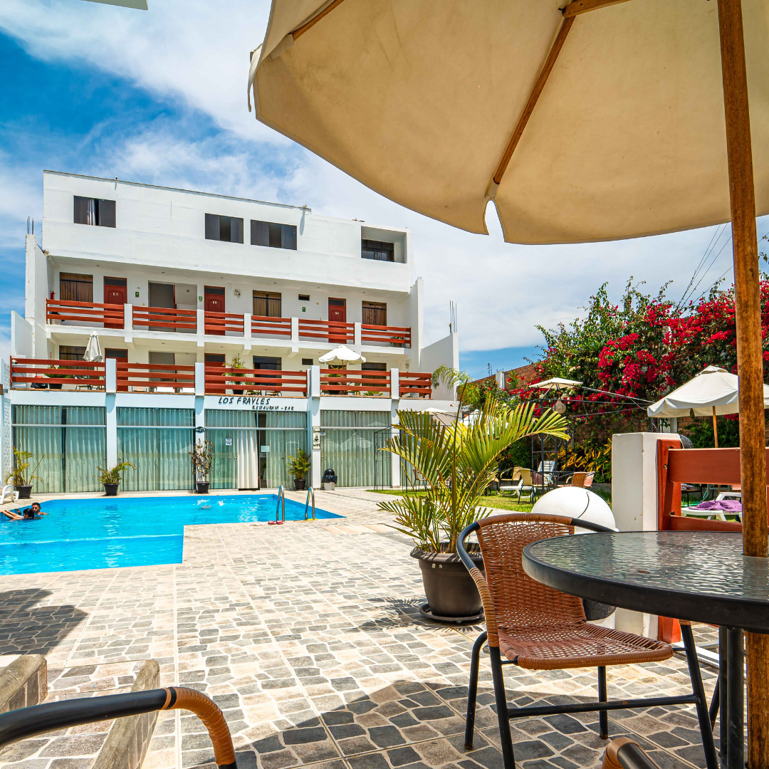 HOTEL RESIDENCIAL LOS FRAYLES PARACAS ICA