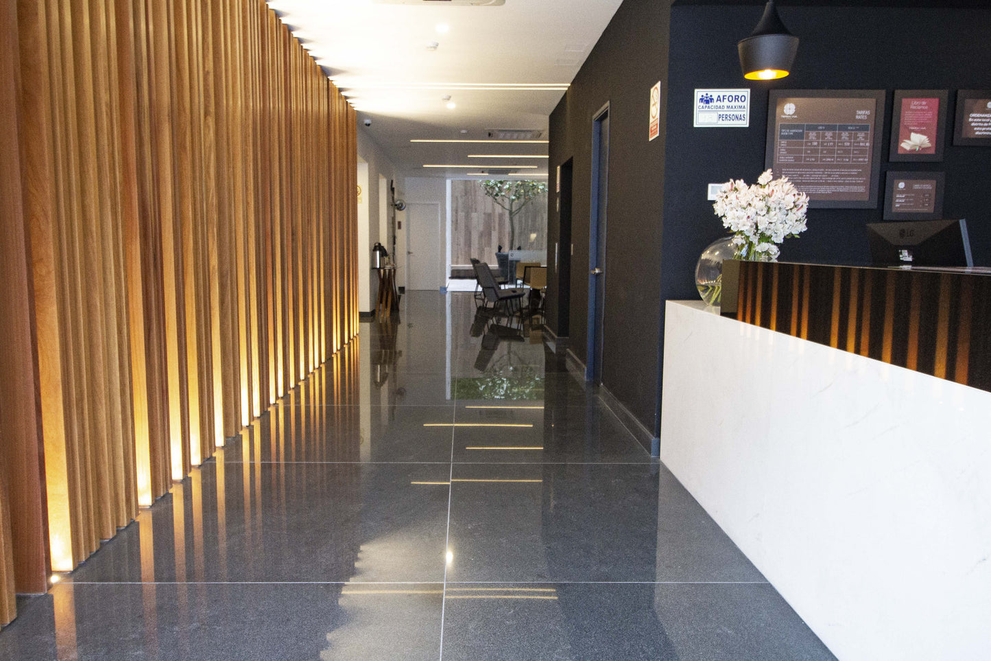 HOTEL TIERRA VIVA MIRAFLORES CENTRO